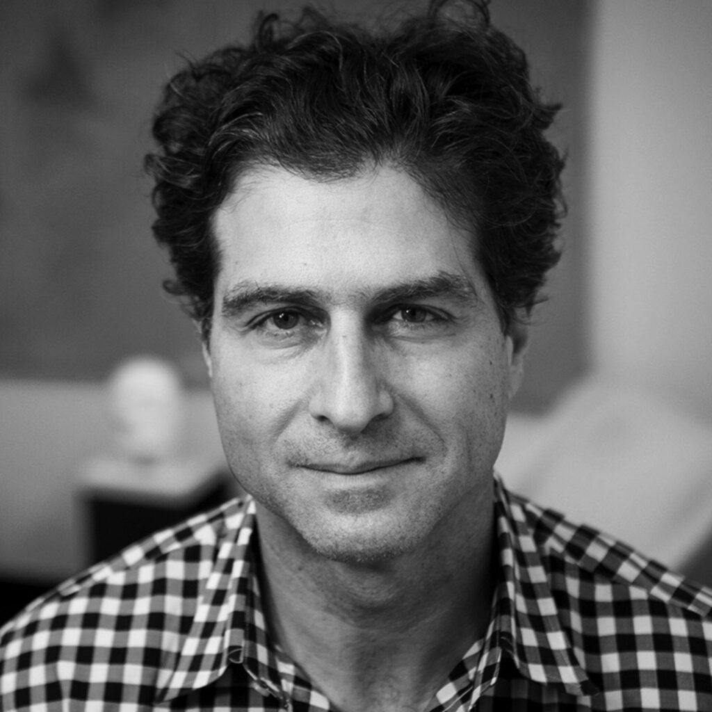 Scott Small headshot.