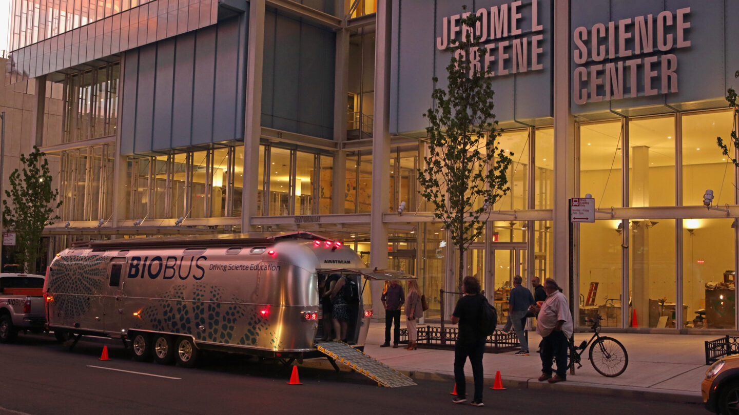 BioBus 2” arrives at its new home at Columbia University’s Zuckerman Institute