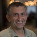 Portrait photo of Daniel Tataru