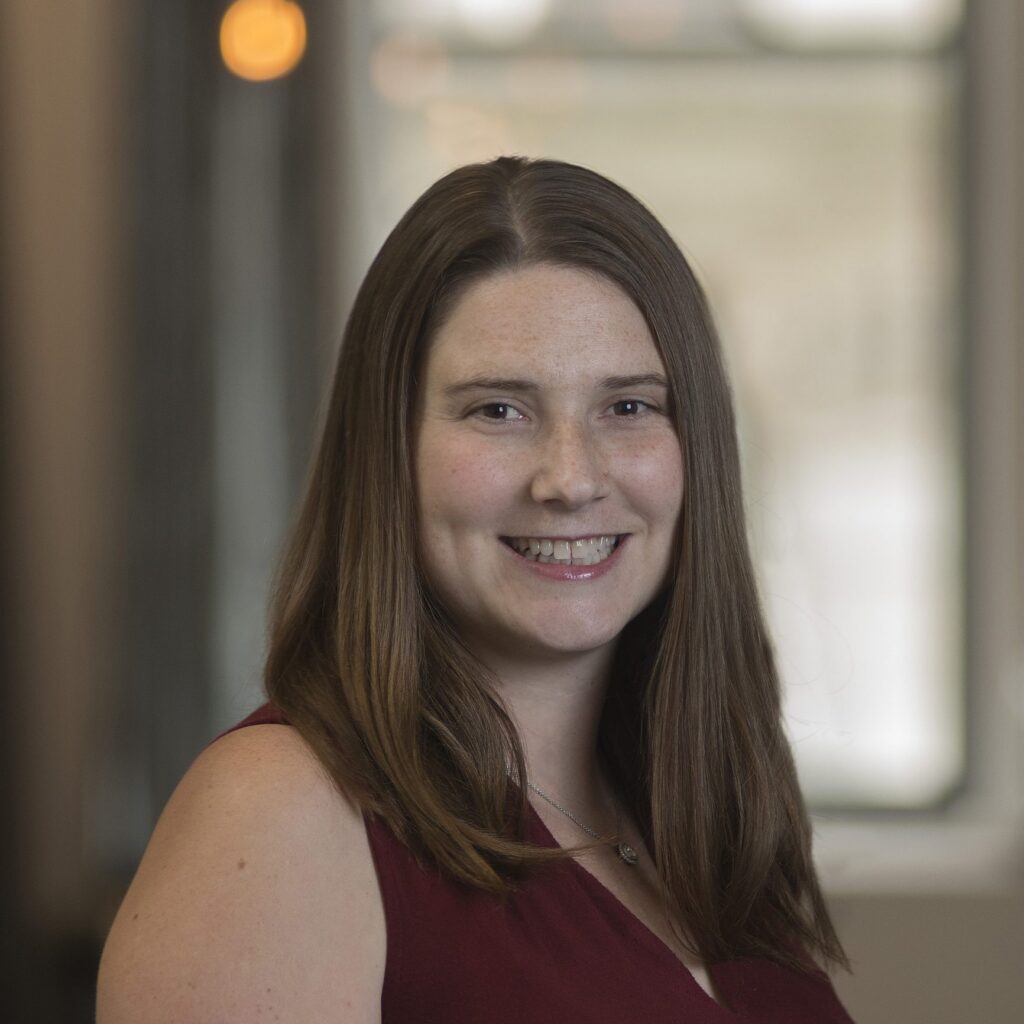Portrait photo of Stephanie Tonnesen