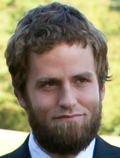 Portrait photo of Misha Ahrens