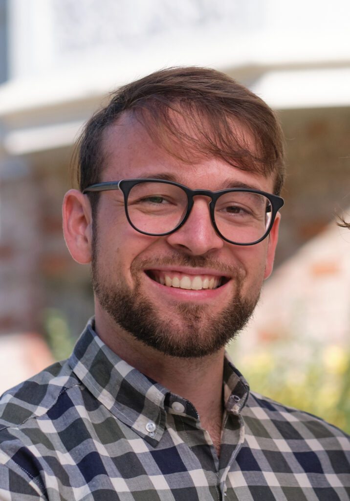 A portrait photo of Alex Williams.
