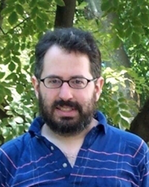 Portrait photo of David Fisher