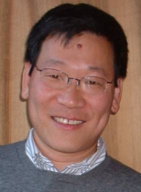 Portrait photo of Zhi-Xun Shen