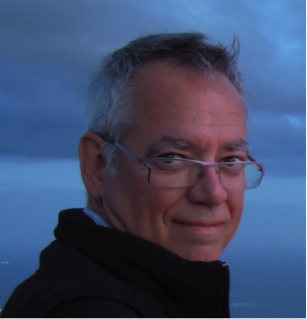 Portrait photo of Jonathan Zehr