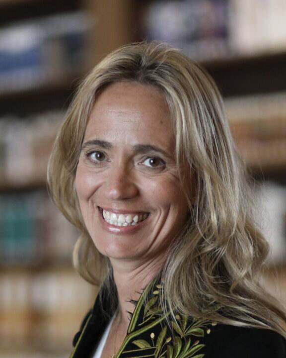 Rosa Cossart headshot.
