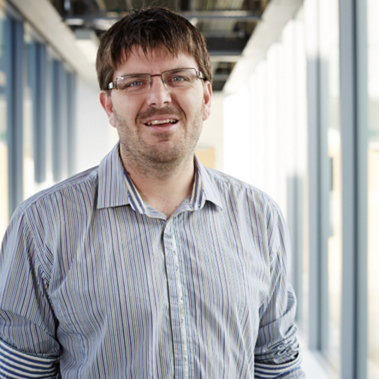 Portrait of SFARI Investigator Alexander Heazell.