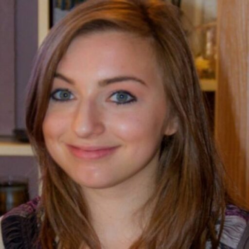 Headshot of SFARI Bridge to Independence Fellow Amanda Buch.