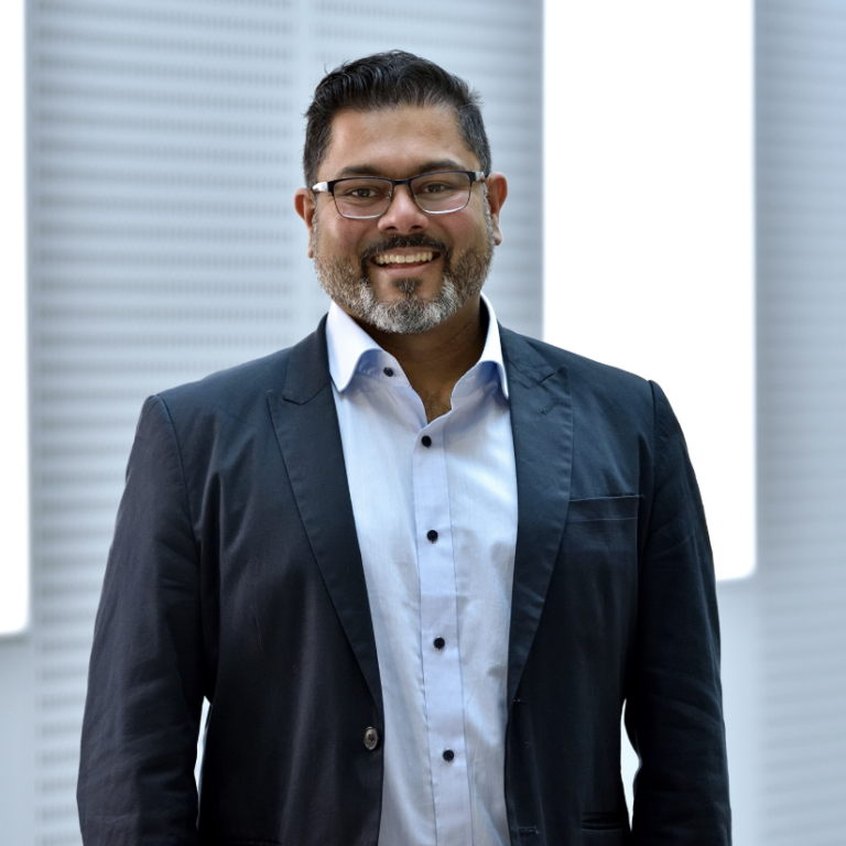 Headshot of SFARI Investigator Deepak P. Srivastava.