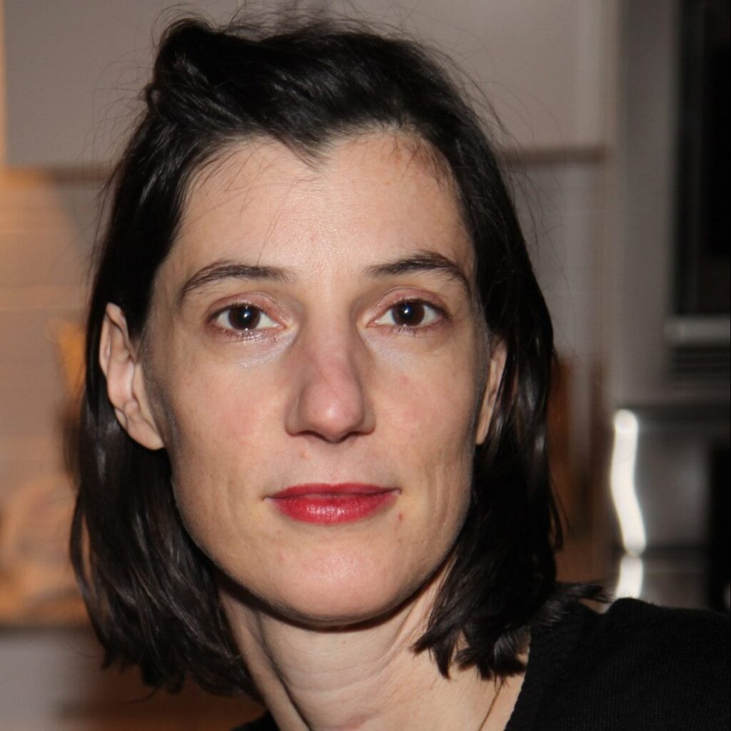 Headshot of Investigator Heike Rebholz.