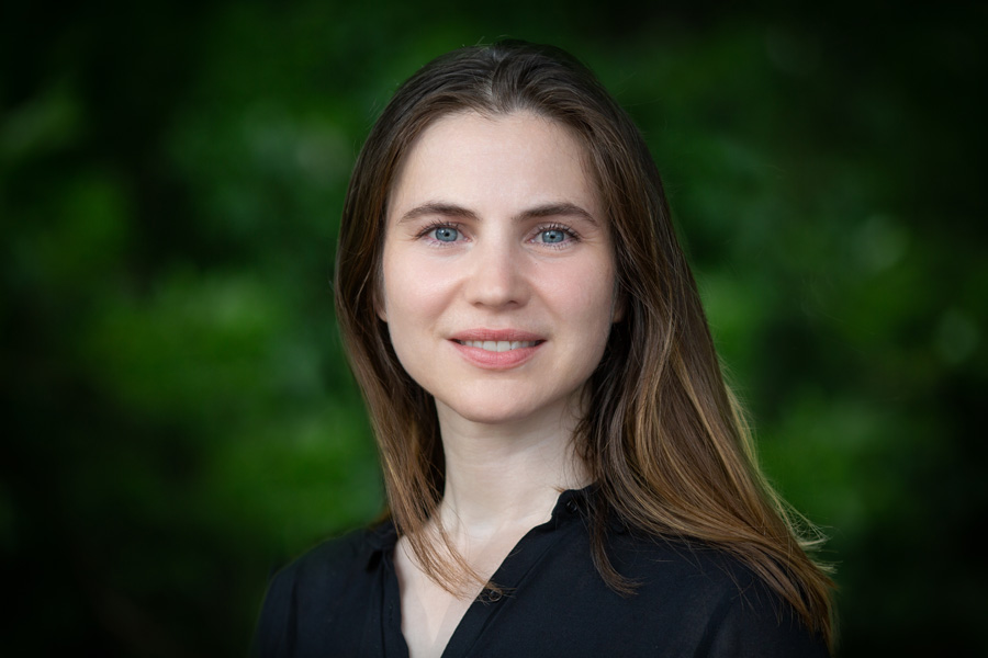 Katie Matho headshot.