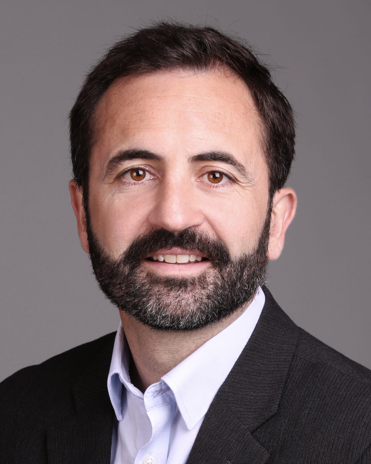Headshot of SFARI Investigator Edmund Lalor.