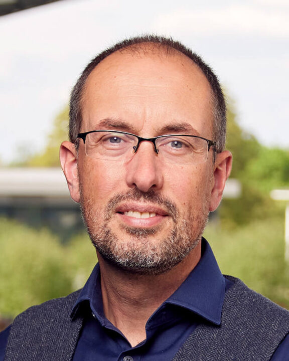Portrait of SFARI Investigator Matthew Hurles.