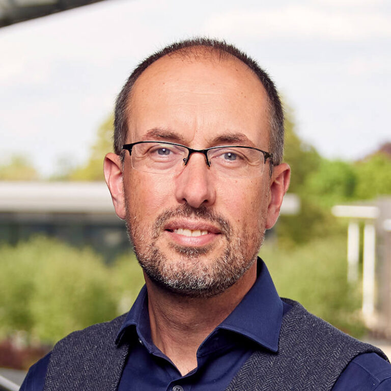Portrait of SFARI Investigator Matthew Hurles.
