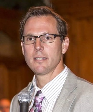 Headshot of Investigator Jonathan Sebat.
