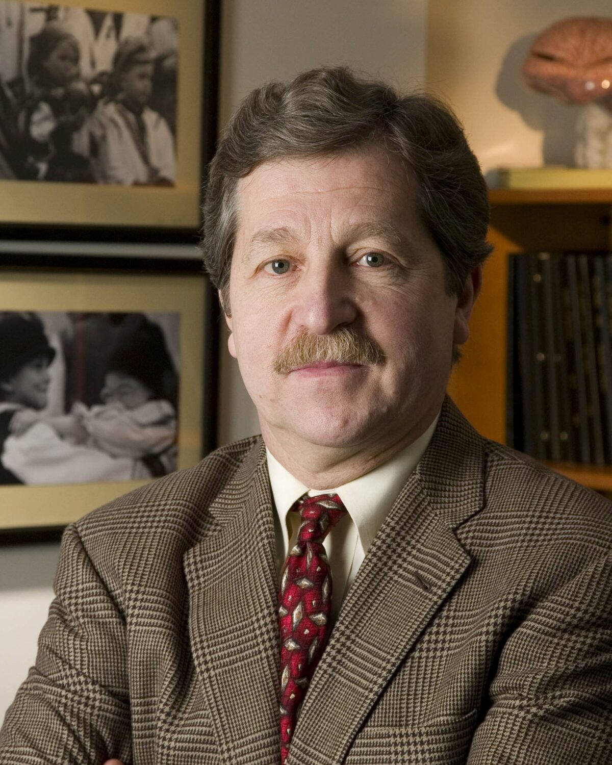 Headshot of SFARI Investigator Charles A. Nelson.