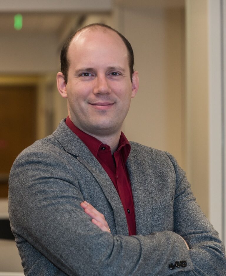 Headshot of Investigator Joshua Hartshorne.