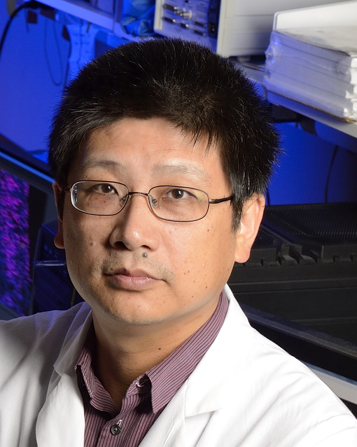 Headshot of Investigator Hongjun Song.