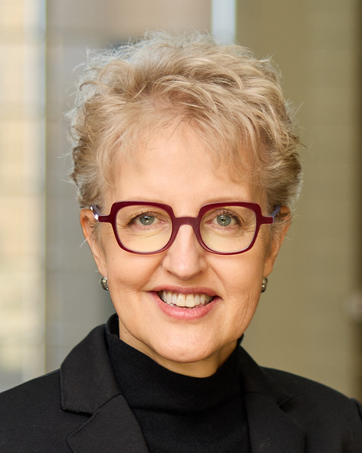 Linda J. Richards headshot.