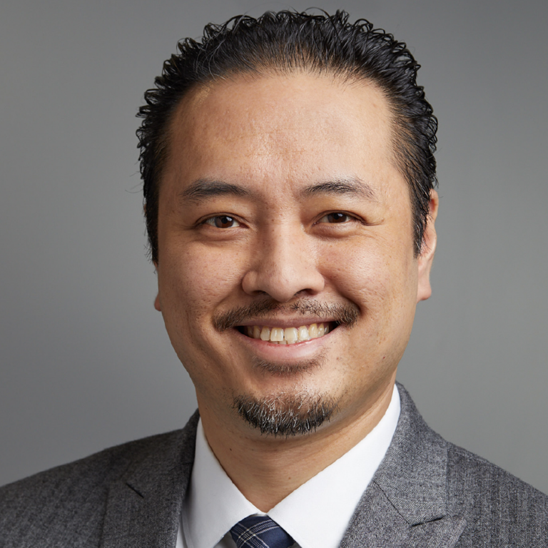 Headshot of Investigator Roger J. Jou.