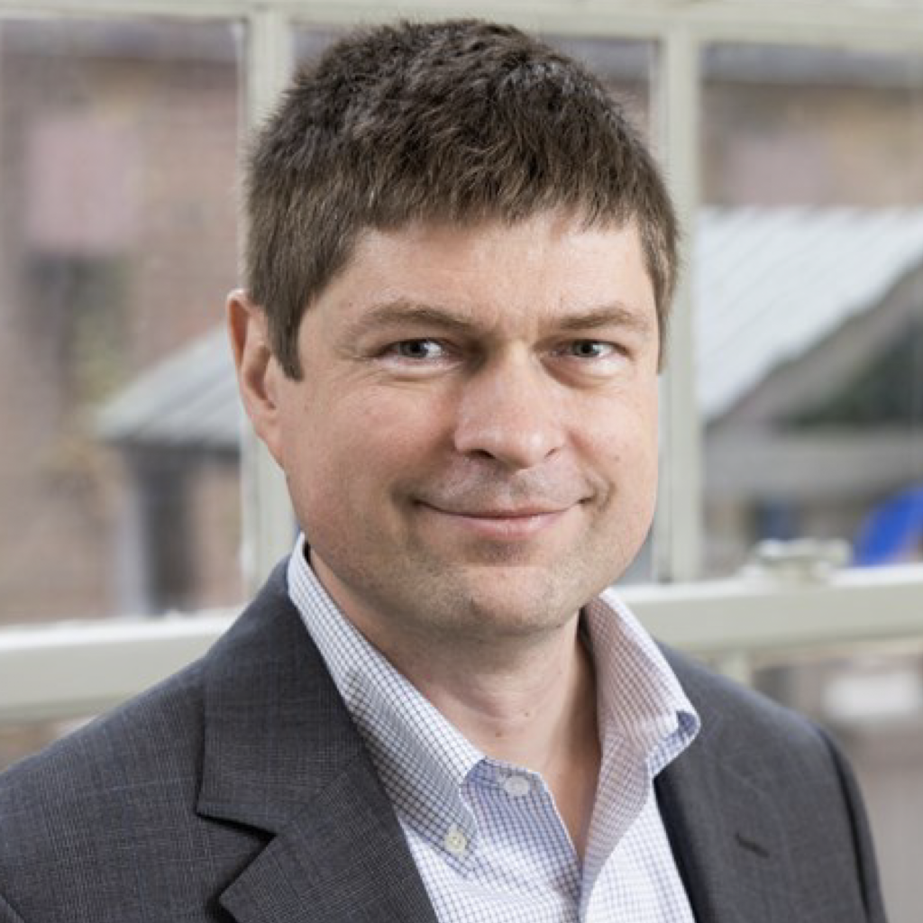 Headshot of SFARI Investigator Denis Sukhodolsky.