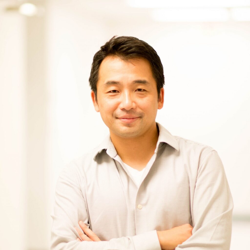Headshot of SFARI Investigator Shigeki Iwase.
