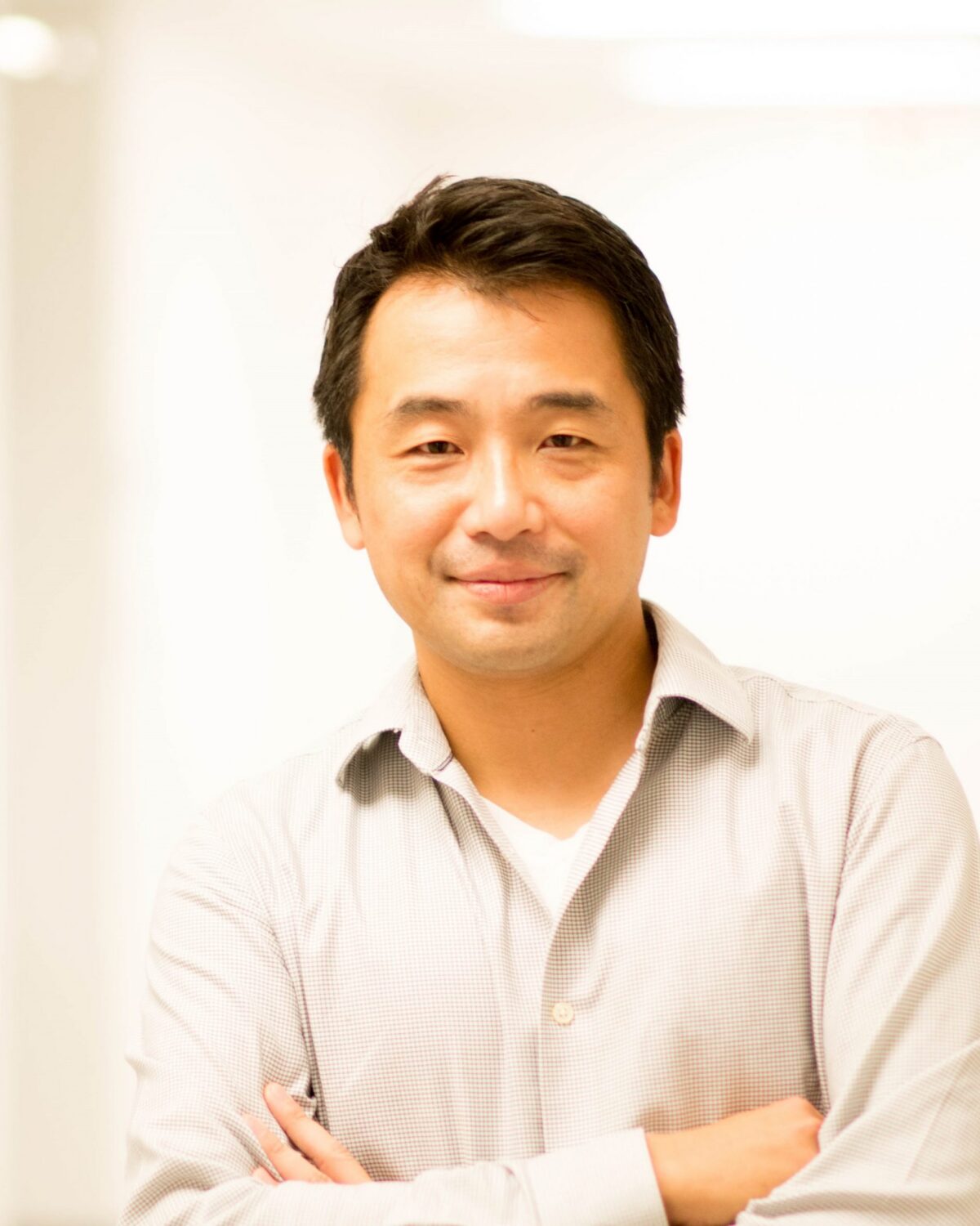 Headshot of SFARI Investigator Shigeki Iwase.