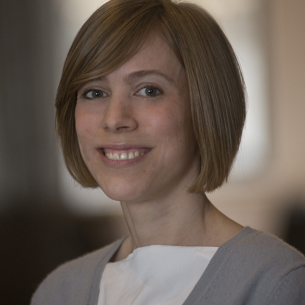 Headshot of Senior Scientist Julia Sommer.