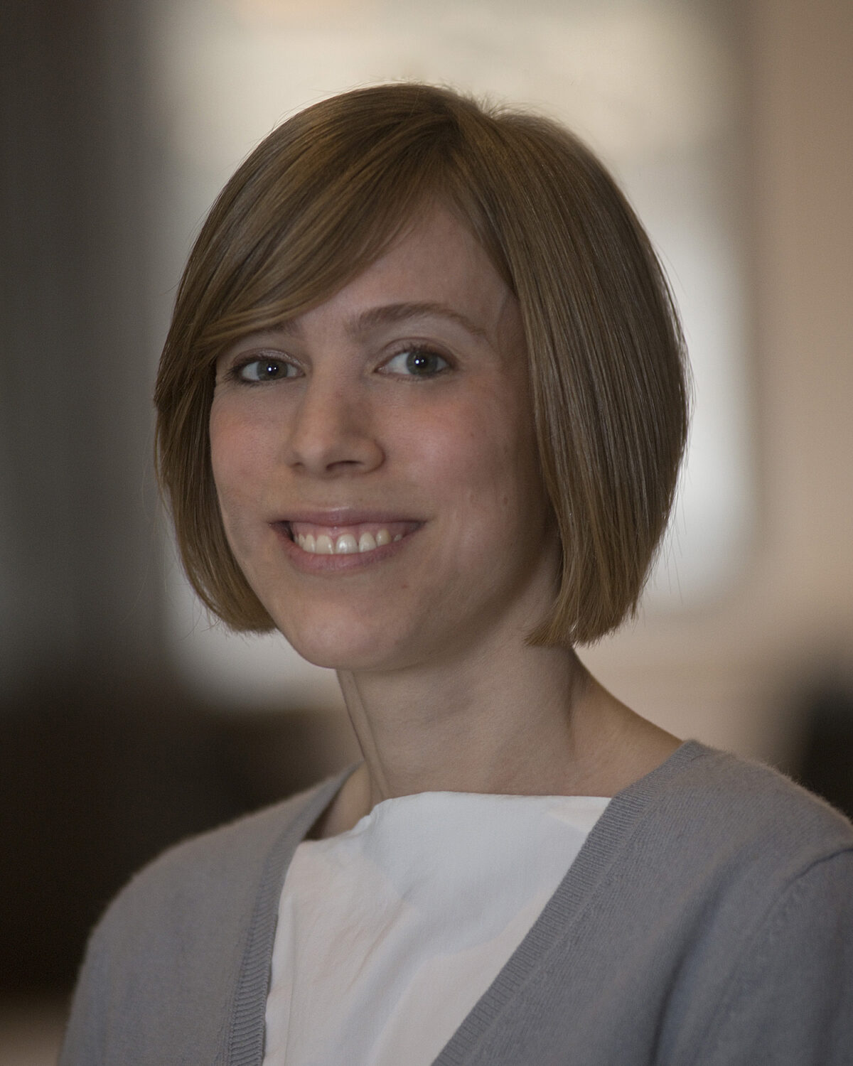 Headshot of Senior Scientist Julia Sommer.