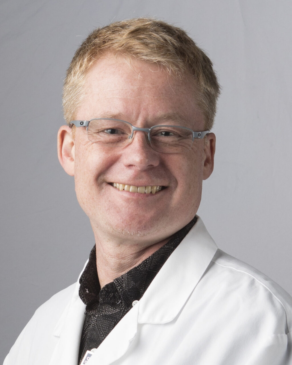 Headshot of Investigator Stefan Strack.