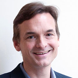 Headshot of Investigator Steven McCarroll.