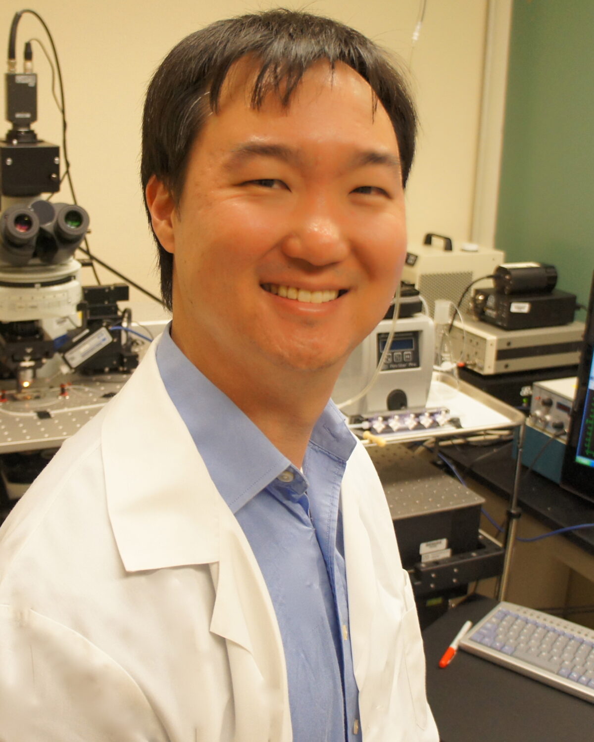 Headshot of SFARI Investigator Charles C. Lee.