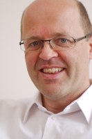 Headshot of Investigator Christian Christian Lüscher.