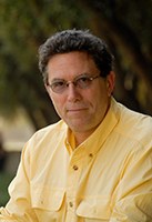 Headshot of SFARI Investigator David Anderson.