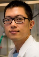 Headshot of Investigator Simon Chen.