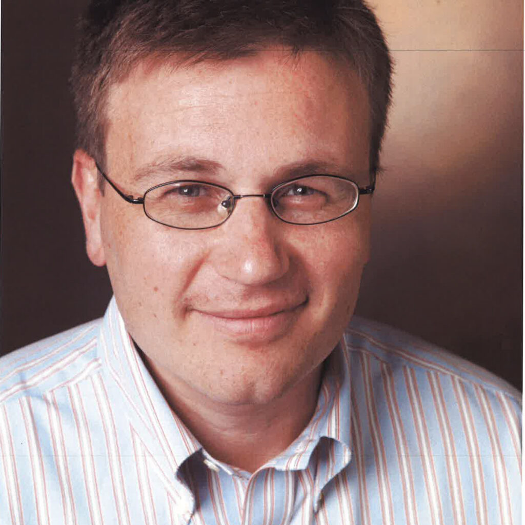Headshot of SFARI Investigator Zachary Warren.