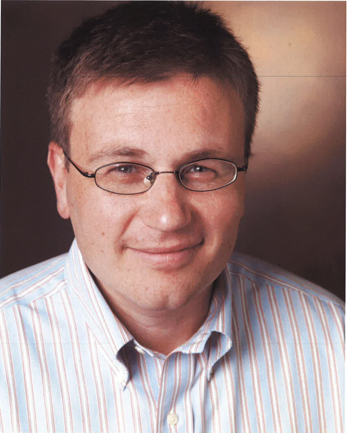 Headshot of SFARI Investigator Zachary Warren.