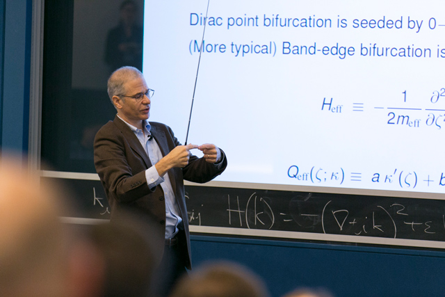 Michael Weinstein presenting a slideshow