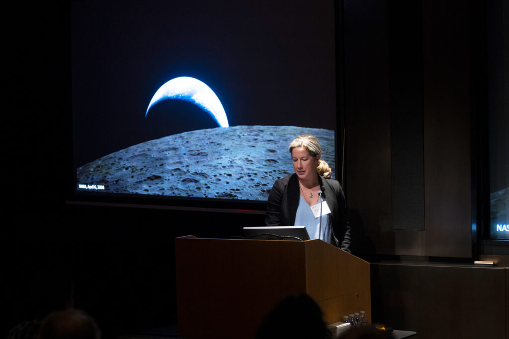 Wally Fulweiler delivering her presentation at the Simons Foundation Pivot Fellowship meeting.