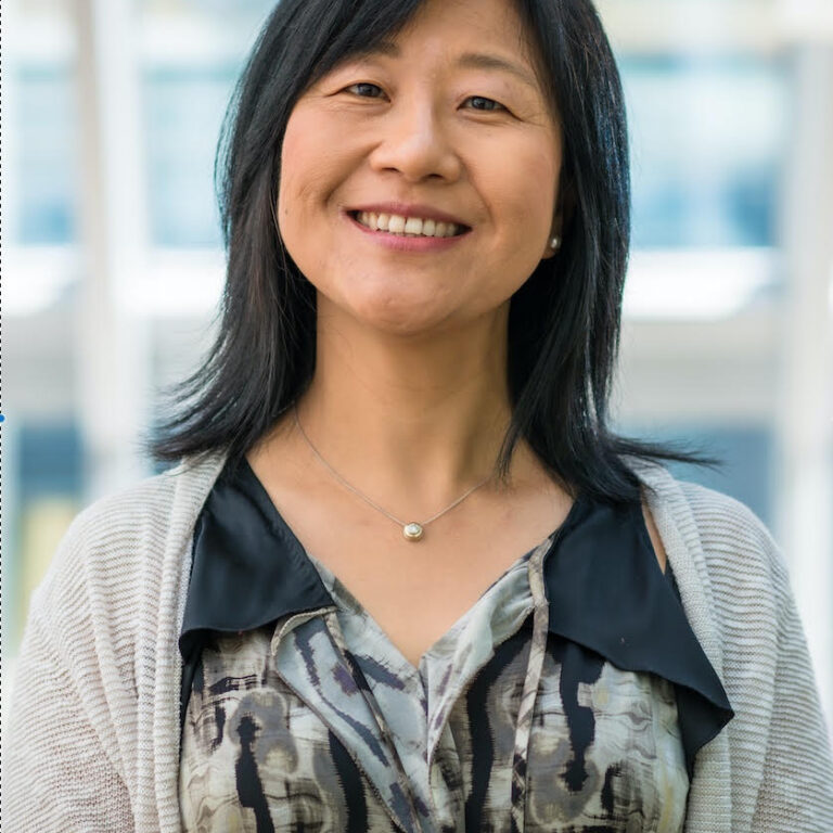 Chenghua Gu headshot.